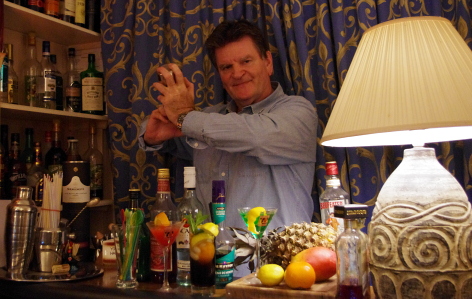 Chris Cogan - Cocktail barman available in Sussex, Kent, Surrey, London, Essex and other areas of UK