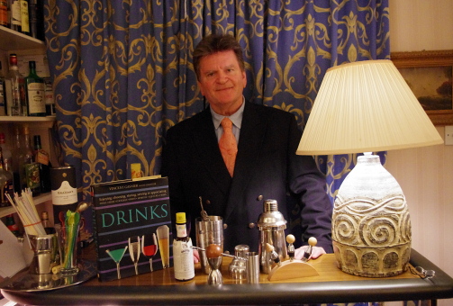 Chris Cogan - Cocktail barman available in Sussex, Kent, Surrey, London, Essex and other areas of UK