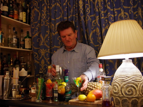 Chris Cogan - Cocktail barman available in Sussex, Kent, Surrey, London, Essex and other areas of UK